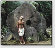 Каменные круги различной формы на острове Яп.